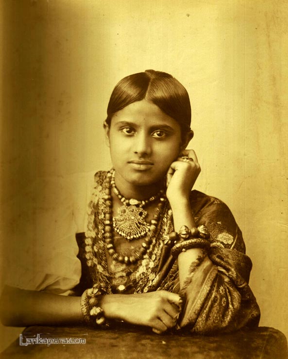 Kandyan Woman, Ceylon c.1870