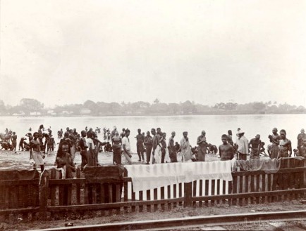 Natives washing in the lake at Colombo, Ceylon