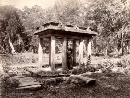 An ancient stone canopy at Anuradhapura, Ceylon 1908-1909
